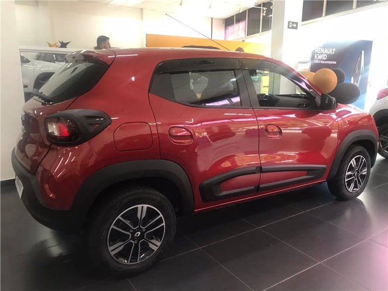 KWID 1.0 12V SCE FLEX INTENSE MANUAL