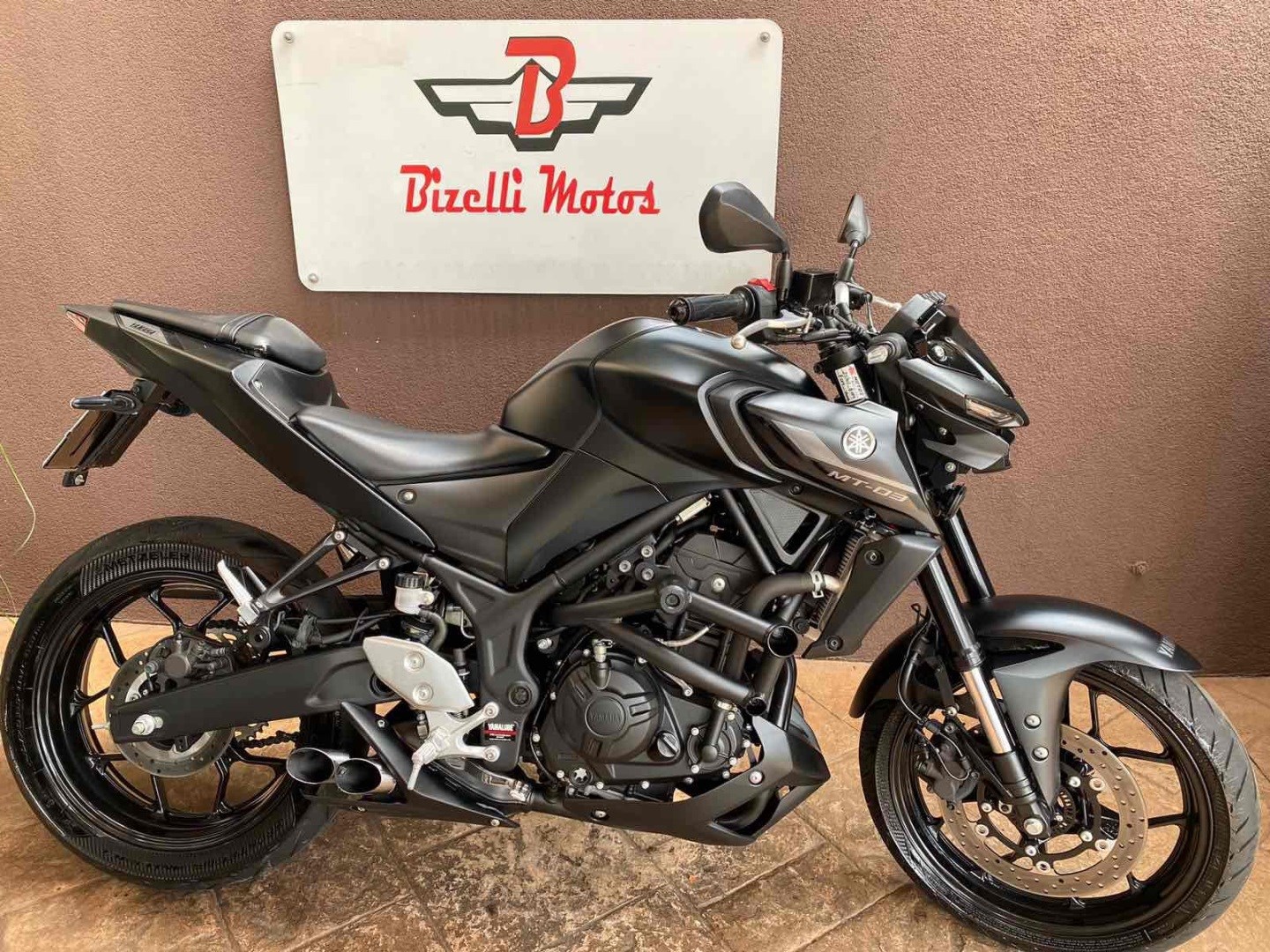 Bizelli Motos Yamaha Mt Abs Mt Abs R