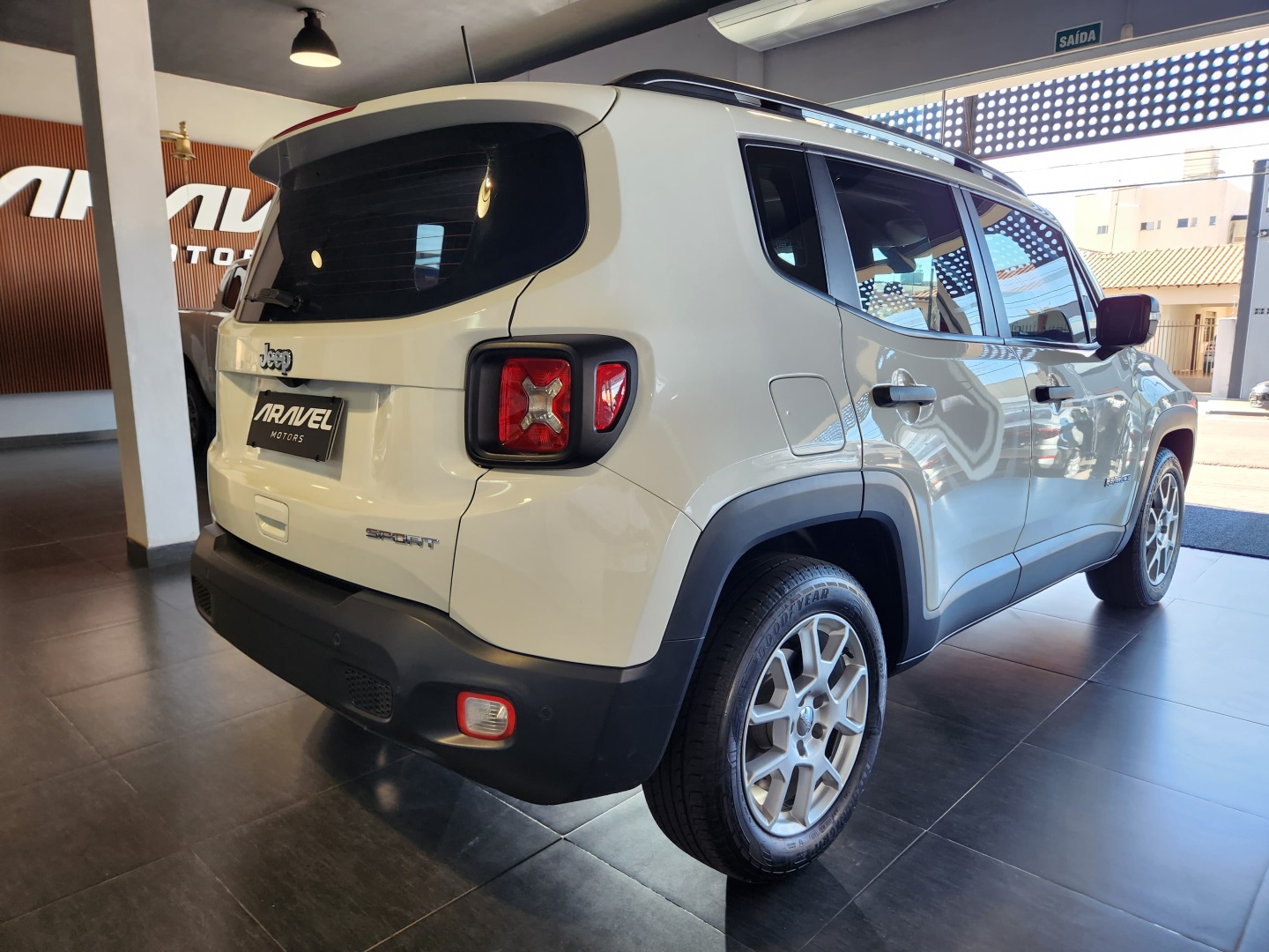 RENEGADE 1.8 16V FLEX SPORT 4P AUTOMÁTICO