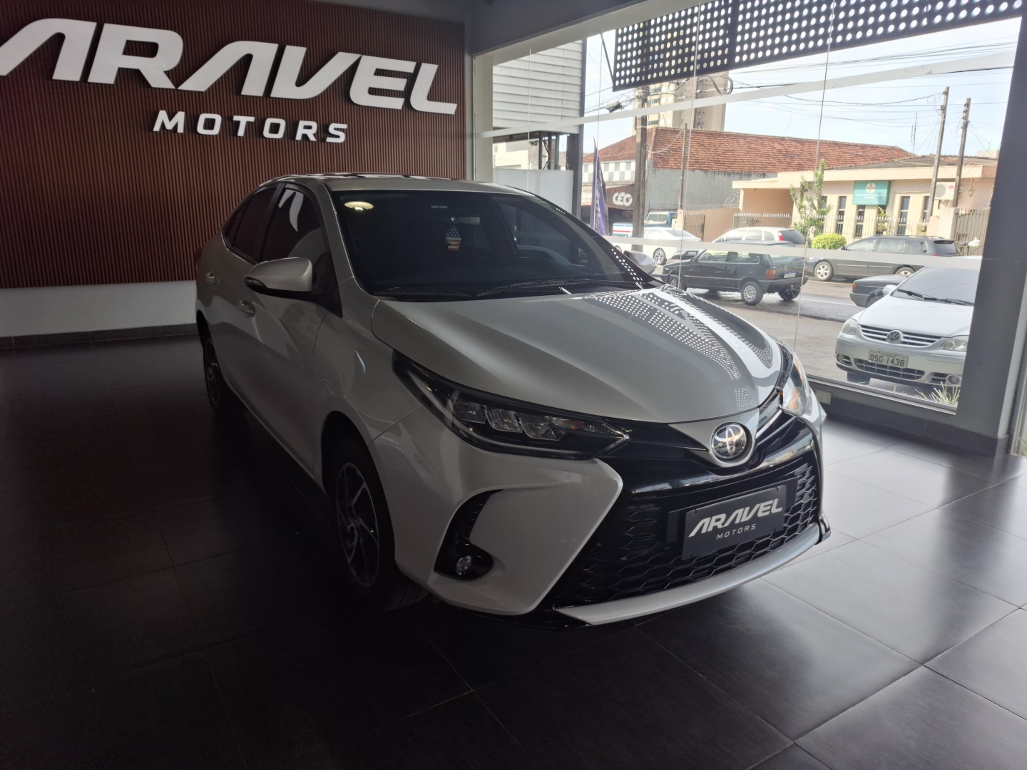 YARIS 1.5 16V FLEX SEDAN XLS CONNECT MULTIDRIVE