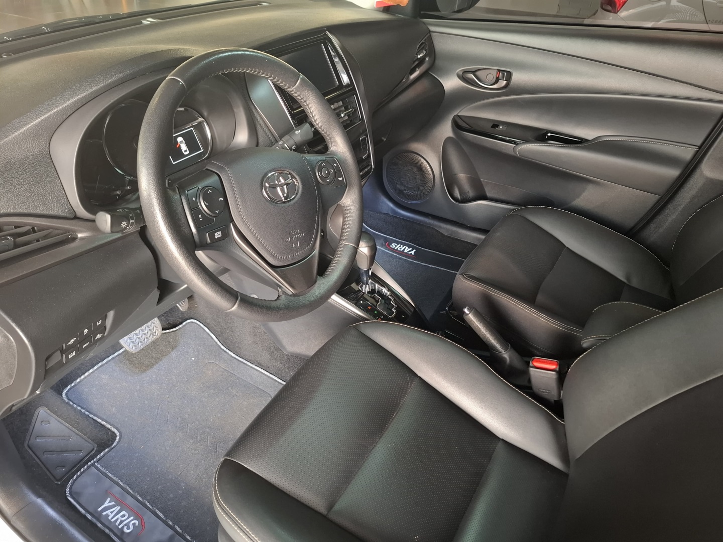 YARIS 1.5 16V FLEX SEDAN XLS CONNECT MULTIDRIVE