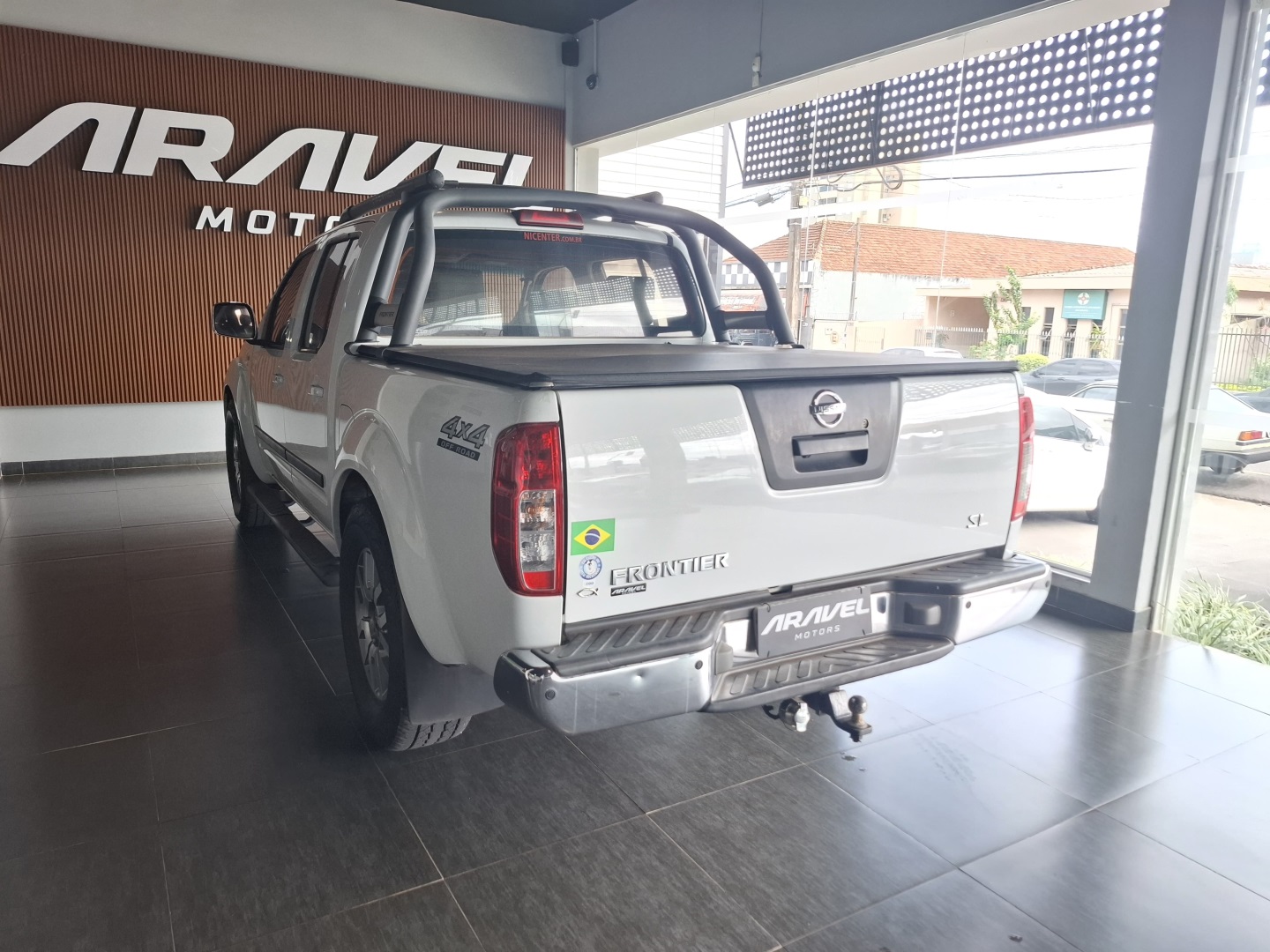 FRONTIER 2.5 SL 4X4 CD TURBO ELETRONIC DIESEL 4P AUTOMÁTICO