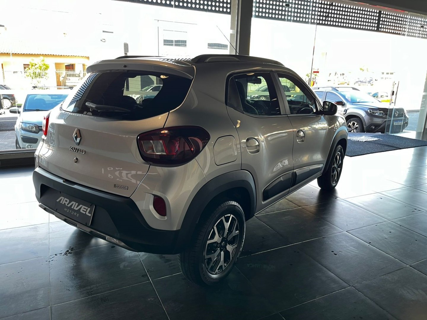 KWID 1.0 12V SCE FLEX OUTSIDER MANUAL