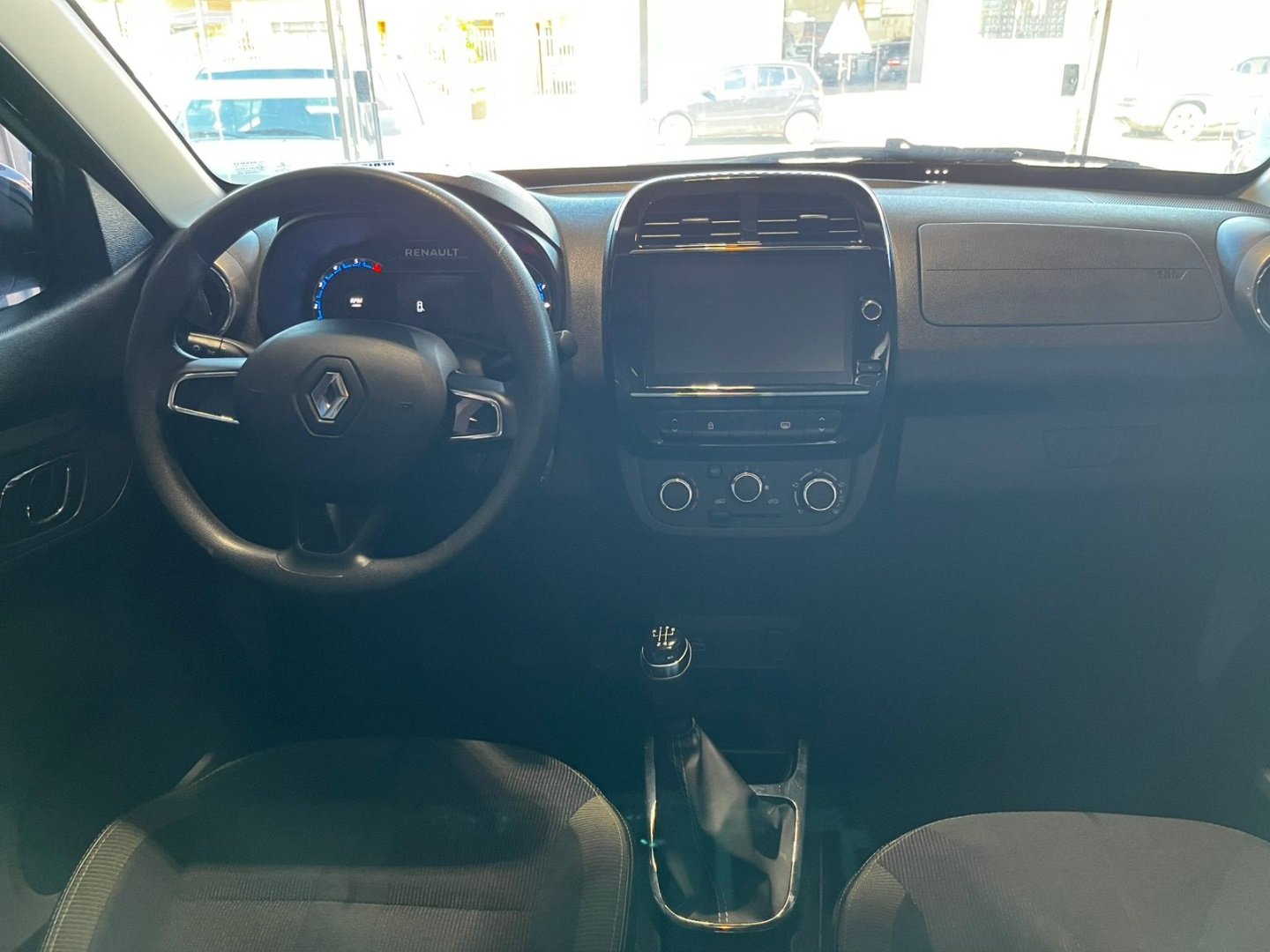 KWID 1.0 12V SCE FLEX OUTSIDER MANUAL