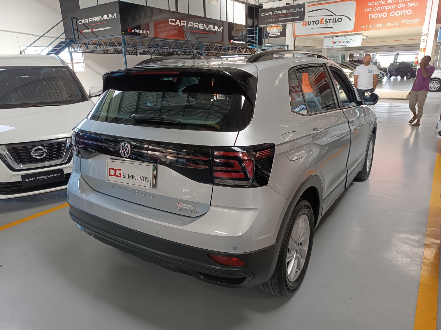 VOLKSWAGEN T-CROSS