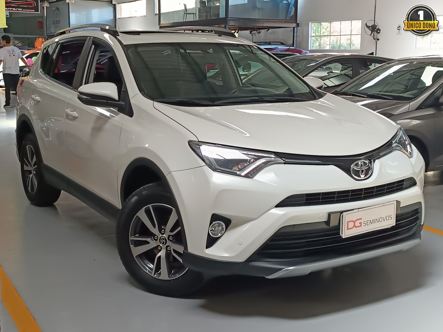 TOYOTA RAV4