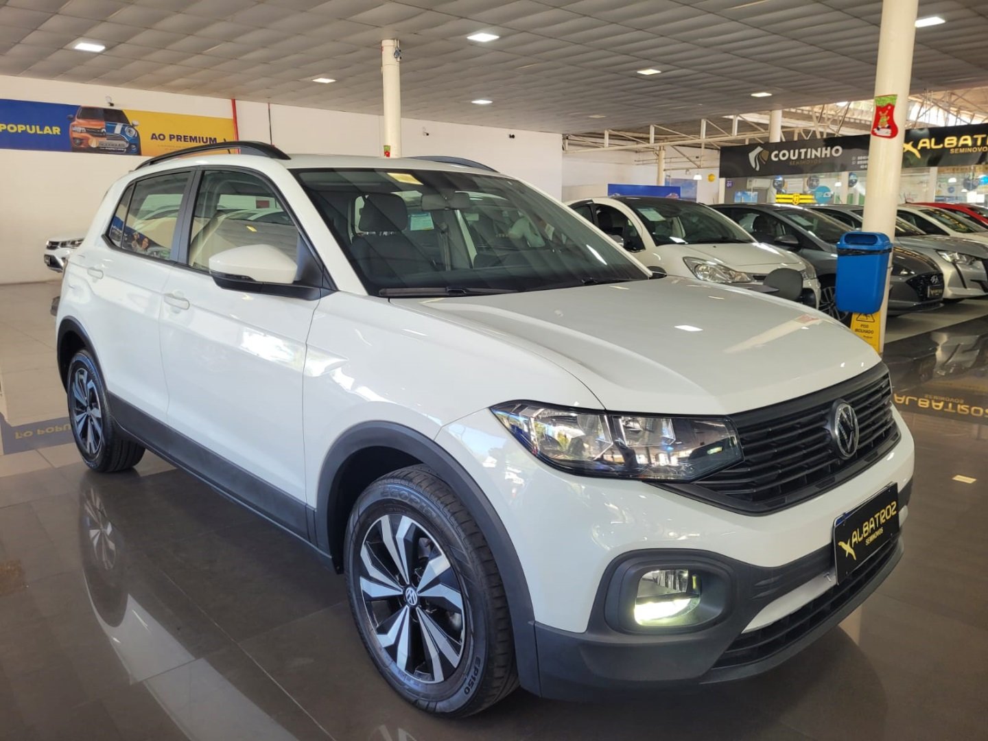 VOLKSWAGEN T-CROSS