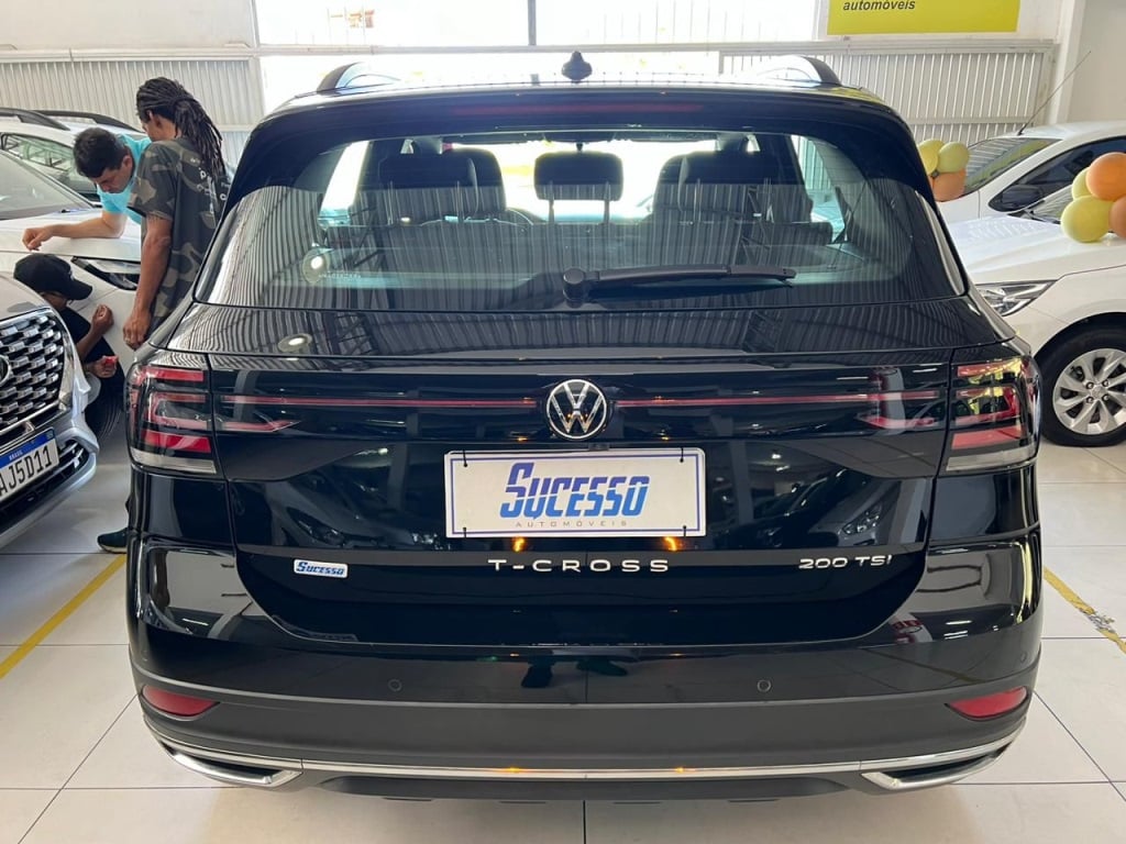 VOLKSWAGEN T-CROSS