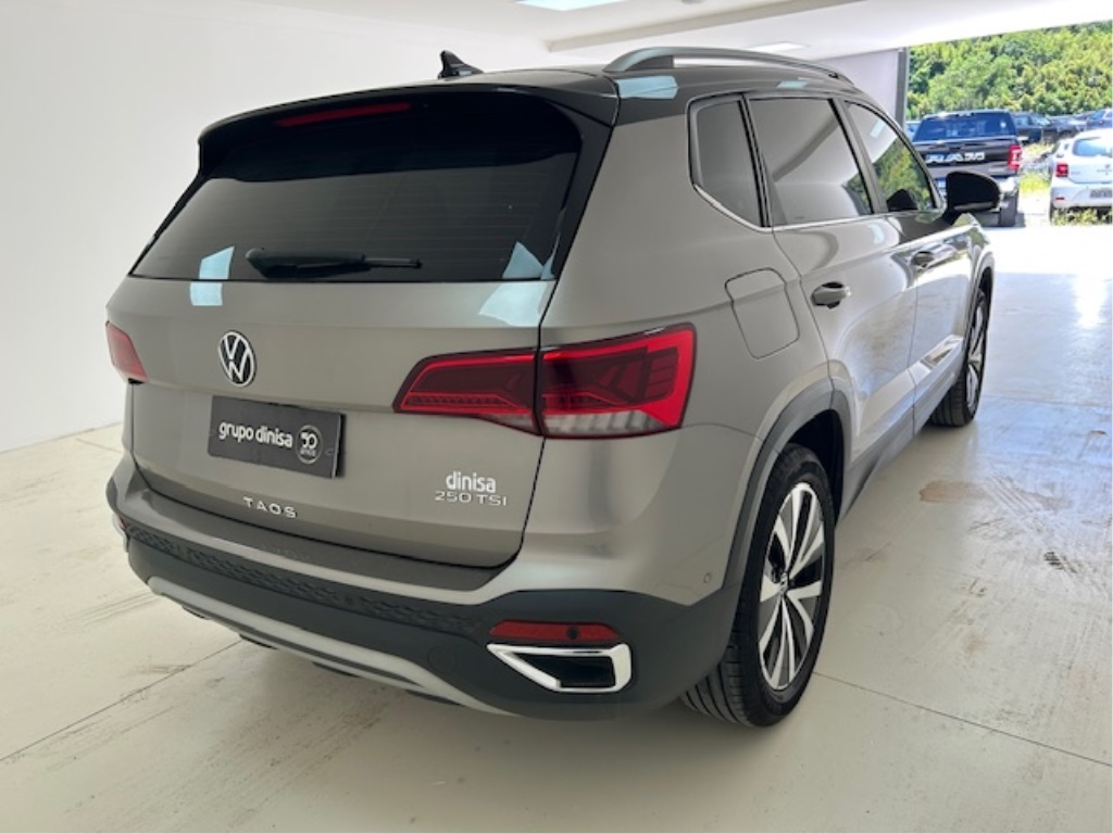 TAOS 1.4 250 TSI TOTAL FLEX HIGHLINE AUTOMÁTICO