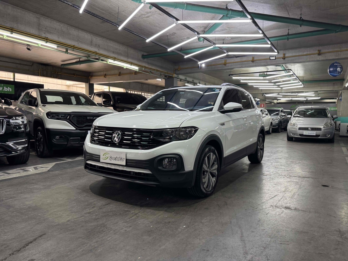 VOLKSWAGEN T-CROSS 1.0 200 TSI TOTAL FLEX COMFORTLINE AUTOMÁTICO