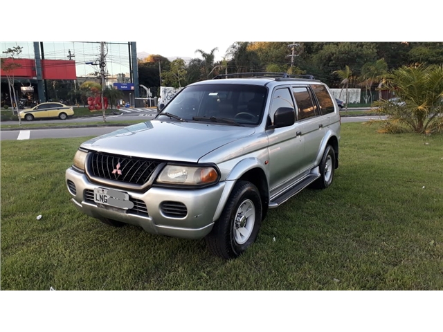 Mitsubishi pajero sport 2001