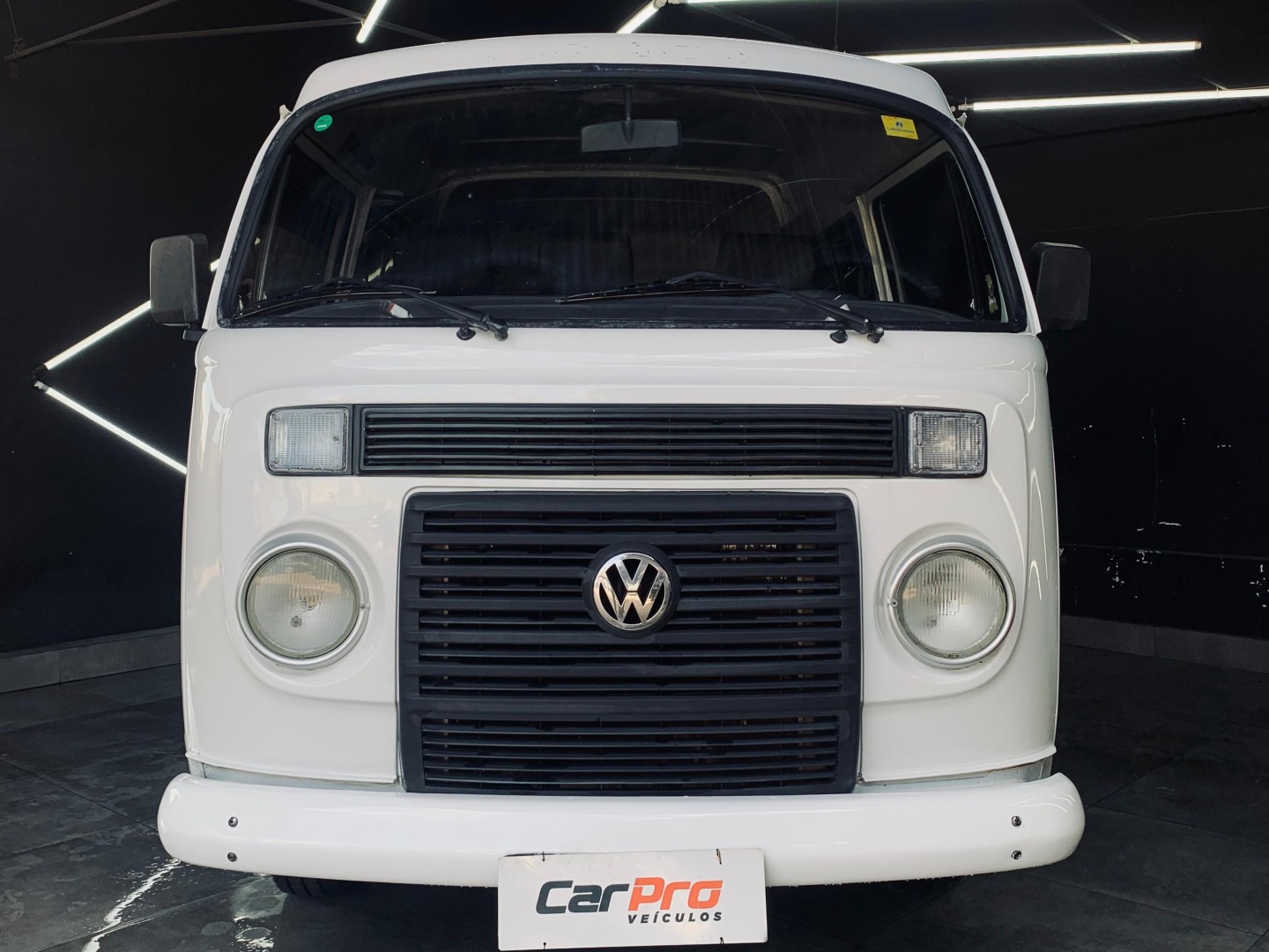 VOLKSWAGEN KOMBI 1.4 MI STD 8V FLEX 4P MANUAL