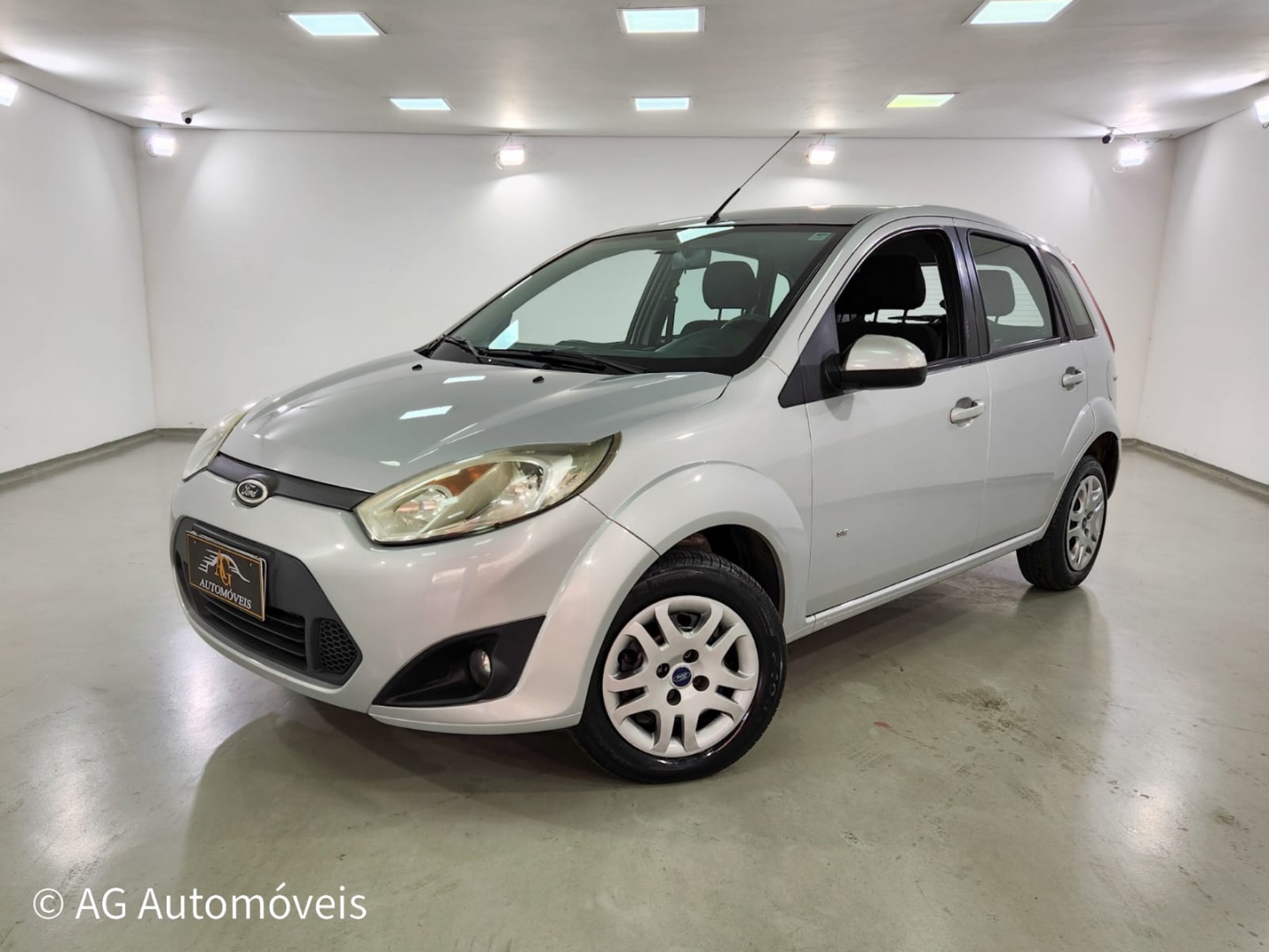 FORD FIESTA 1.6 ROCAM SE 8V FLEX 4P MANUAL