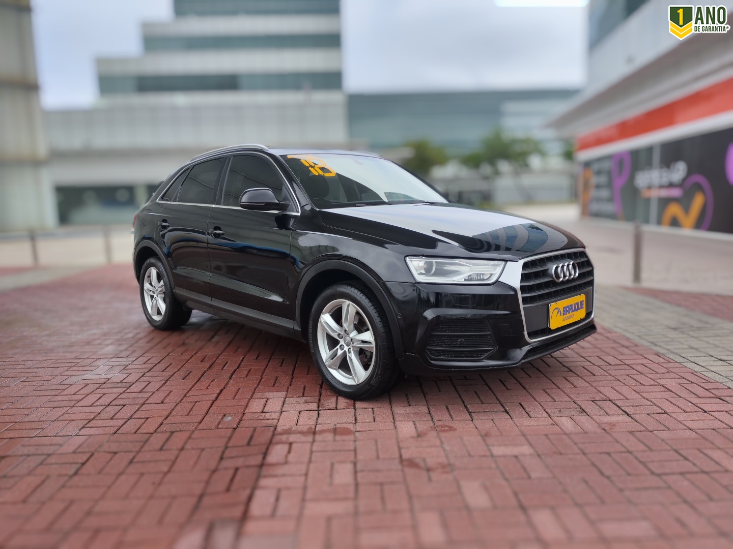 AUDI Q3