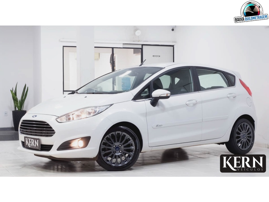 FORD FIESTA 1.6 TITANIUM HATCH 16V FLEX 4P POWERSHIFT