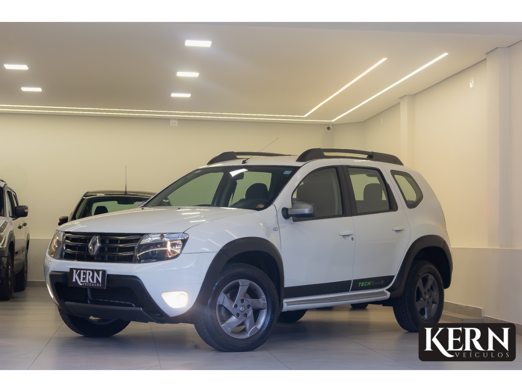 RENAULT DUSTER 2.0 DYNAMIQUE 4X2 16V FLEX 4P AUTOMÁTICO