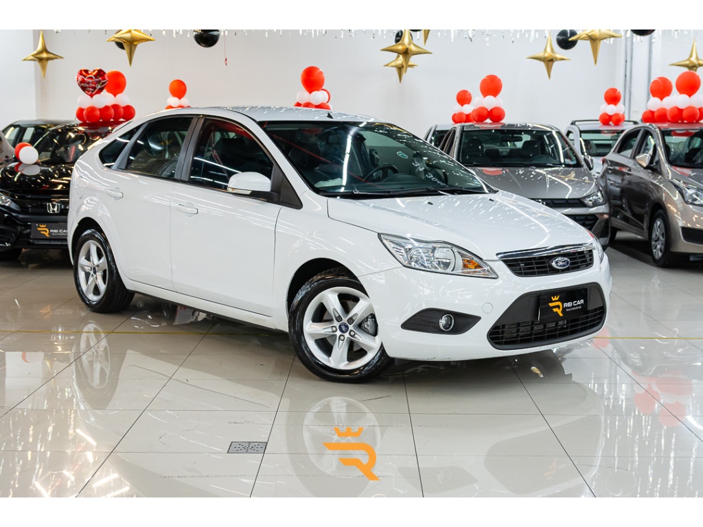 FORD FOCUS 2.0 GLX 16V FLEX 4P AUTOMÁTICO