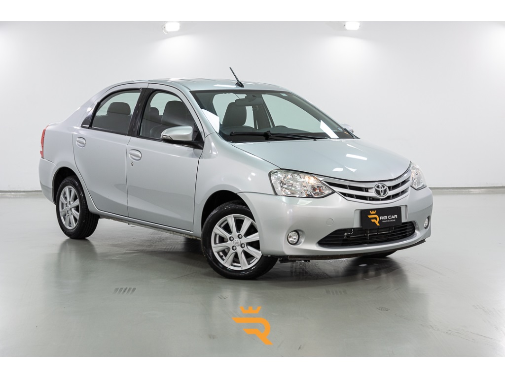 TOYOTA ETIOS 1.5 XLS SEDAN 16V FLEX 4P AUTOMÁTICO