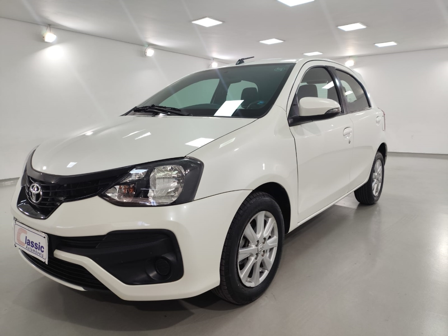 TOYOTA ETIOS 1.5 X PLUS 16V FLEX 4P AUTOMÁTICO