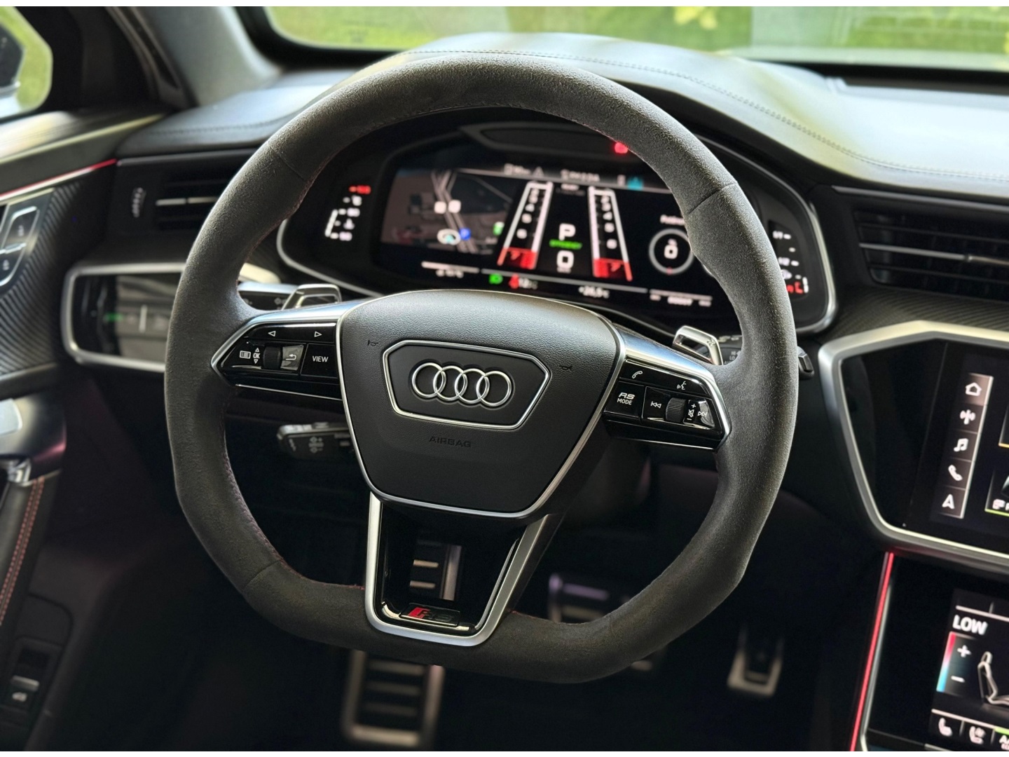 AUDI RS6 4.0 AVANT V8 TWINTURBO MHEV TIPTRONIC