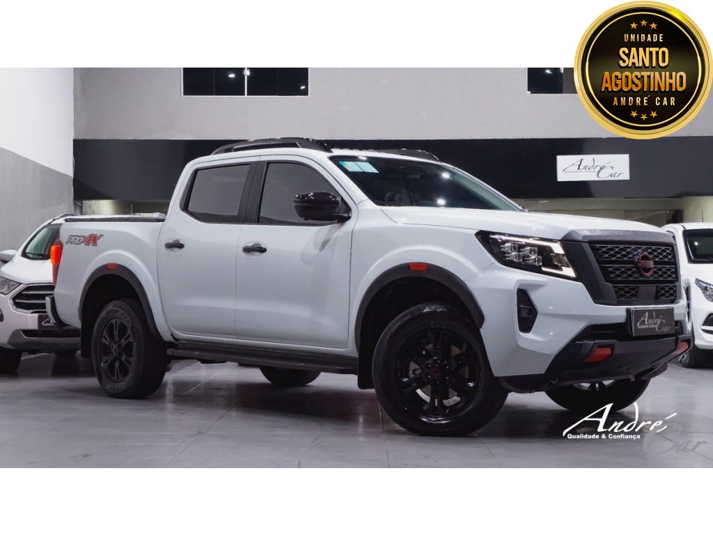 NISSAN FRONTIER 2.3 16V TURBO DIESEL PRO4X CD 4X4 AUTOMÁTICO