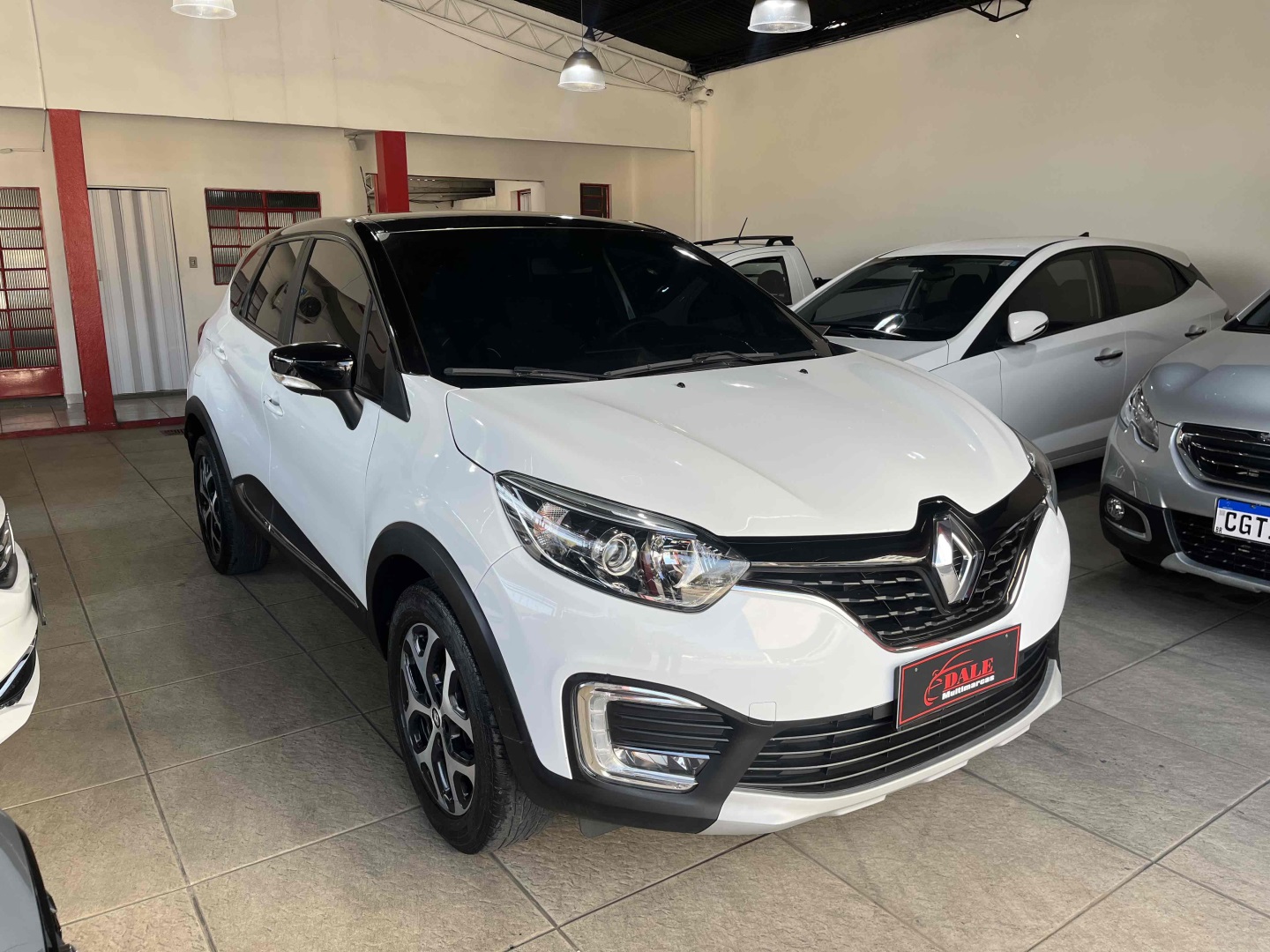 RENAULT CAPTUR 1.6 16V SCE FLEX INTENSE X-TRONIC