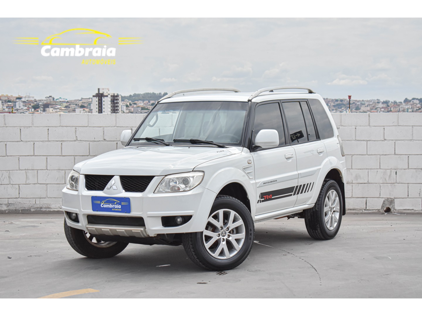 MITSUBISHI PAJERO TR4 2.0 4X2 16V 140CV FLEX 4P AUTOMÁTICO