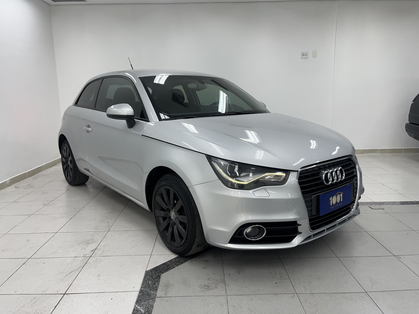 AUDI A1 1.4 TFSI ATTRACTION 16V 122CV GASOLINA 2P AUTOMÁTICO