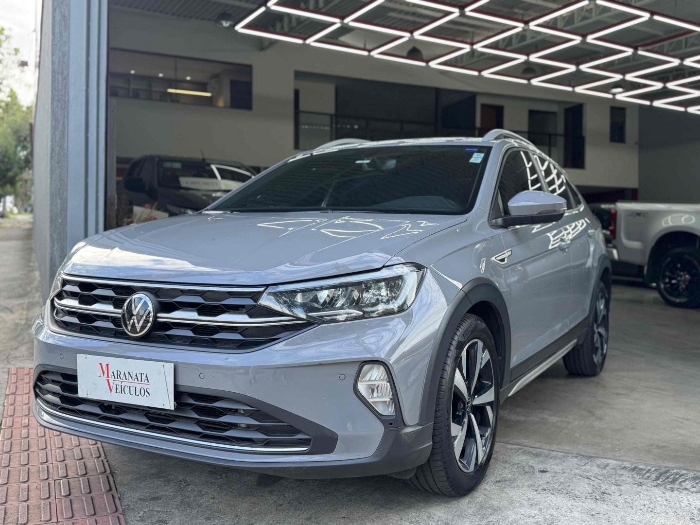 VOLKSWAGEN NIVUS 1.0 200 TSI TOTAL FLEX HIGHLINE AUTOMÁTICO