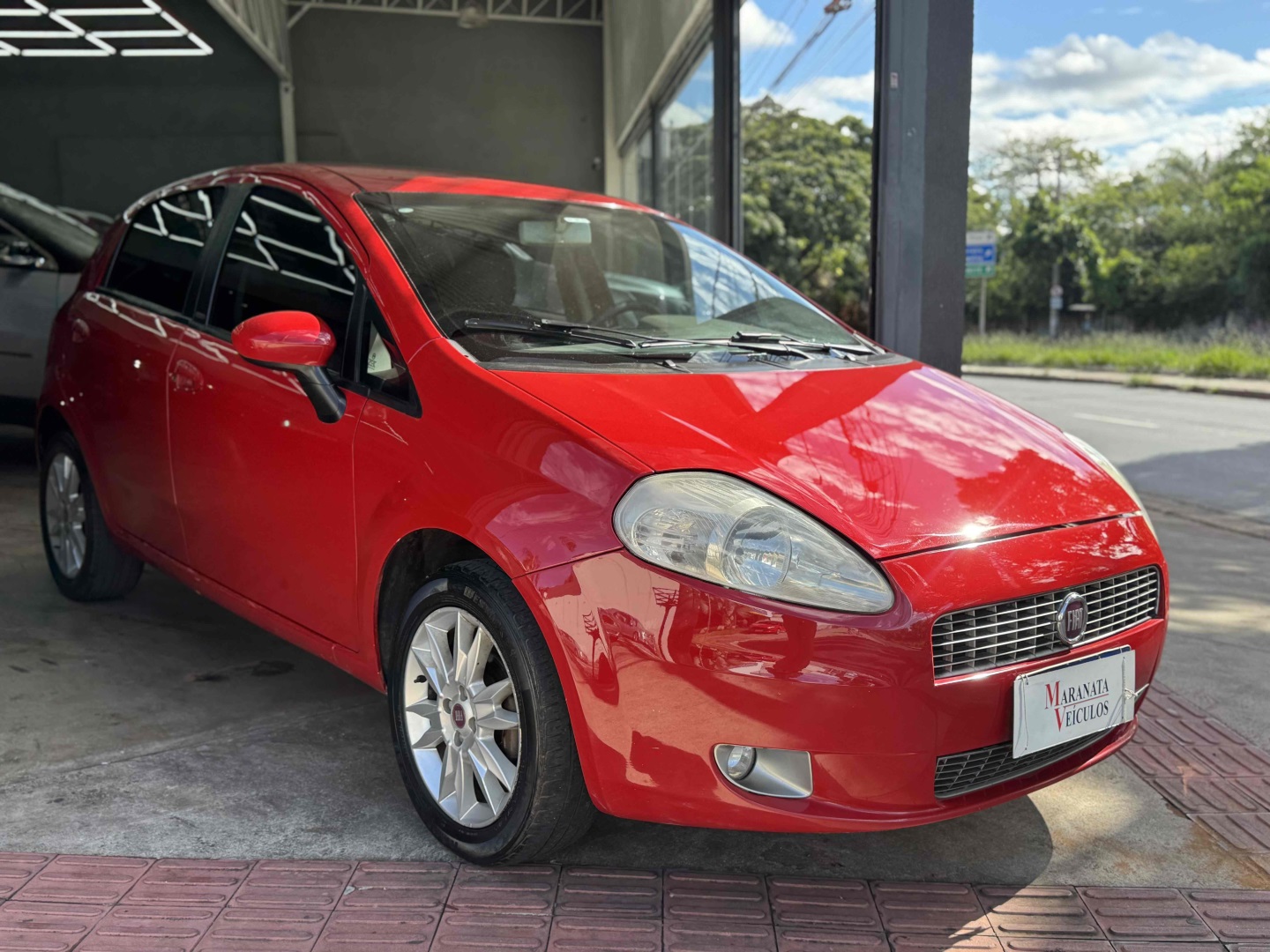 FIAT PUNTO 1.6 ESSENCE 16V FLEX 4P MANUAL