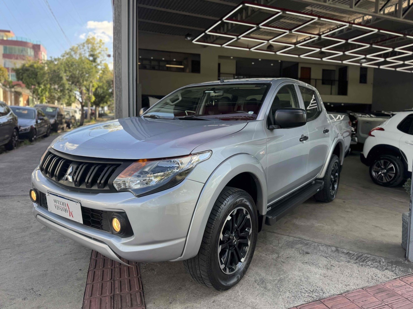 MITSUBISHI L200 TRITON 2.4 16V TURBO DIESEL GL CD 4X4 MANUAL