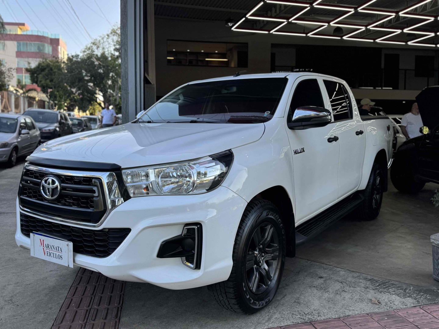 TOYOTA HILUX 2.8 SR 4X4 CD 16V DIESEL 4P AUTOMÁTICO