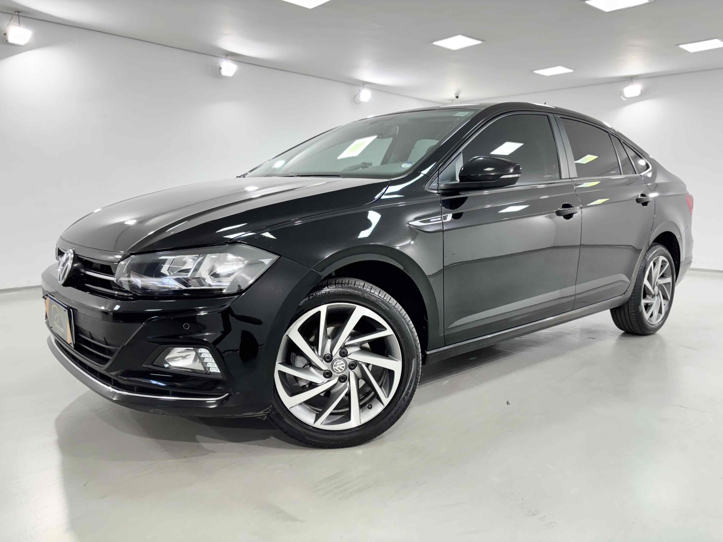 VOLKSWAGEN VIRTUS 1.0 200 TSI HIGHLINE AUTOMÁTICO