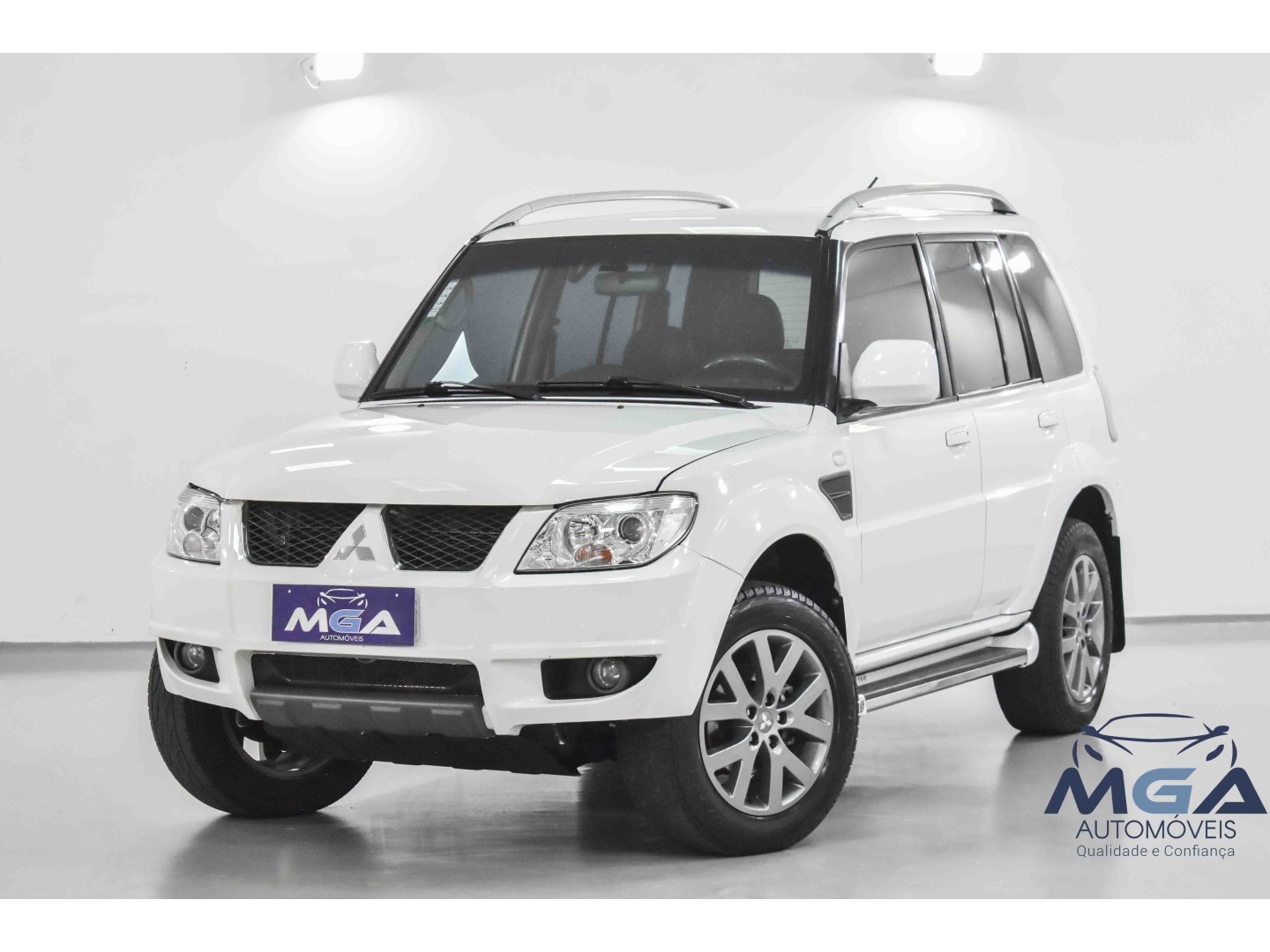 MITSUBISHI PAJERO TR4 2.0 4X2 16V 140CV FLEX 4P MANUAL