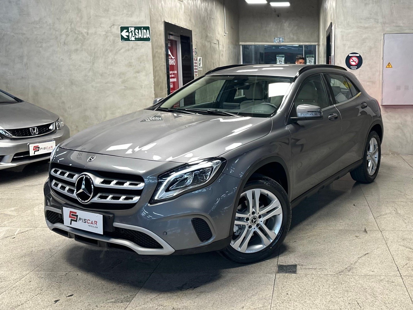 MERCEDES-BENZ GLA 200 1.6 CGI FLEX STYLE 7G-DCT