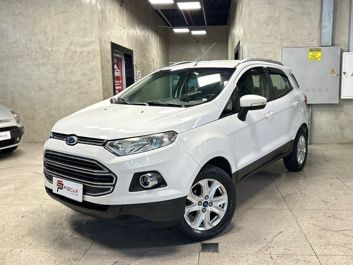 FORD ECOSPORT 2.0 TITANIUM 16V FLEX 4P AUTOMÁTICO
