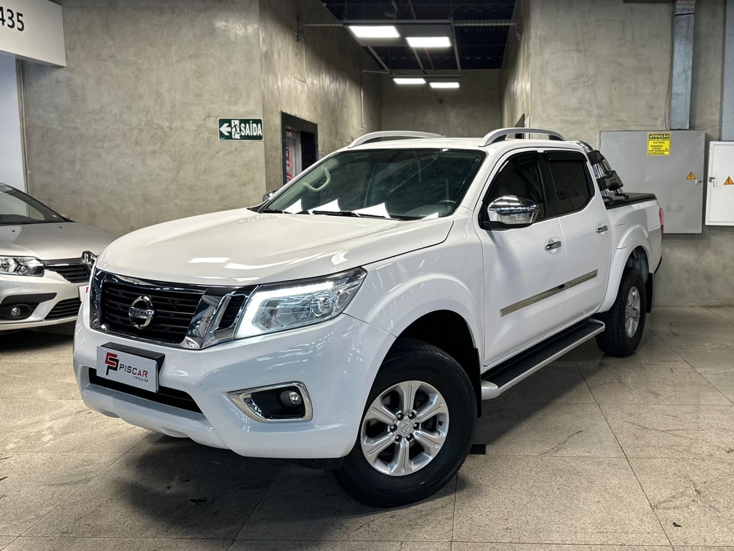 NISSAN FRONTIER 2.3 16V TURBO DIESEL LE CD 4X4 AUTOMÁTICO