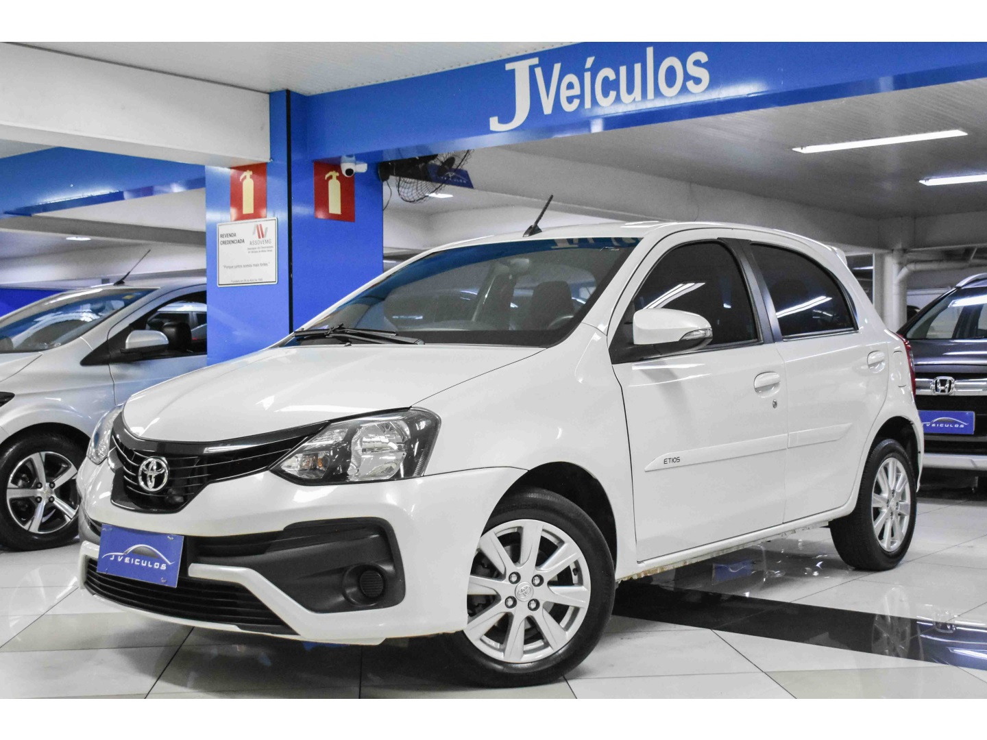 TOYOTA ETIOS 1.5 X PLUS 16V FLEX 4P AUTOMÁTICO