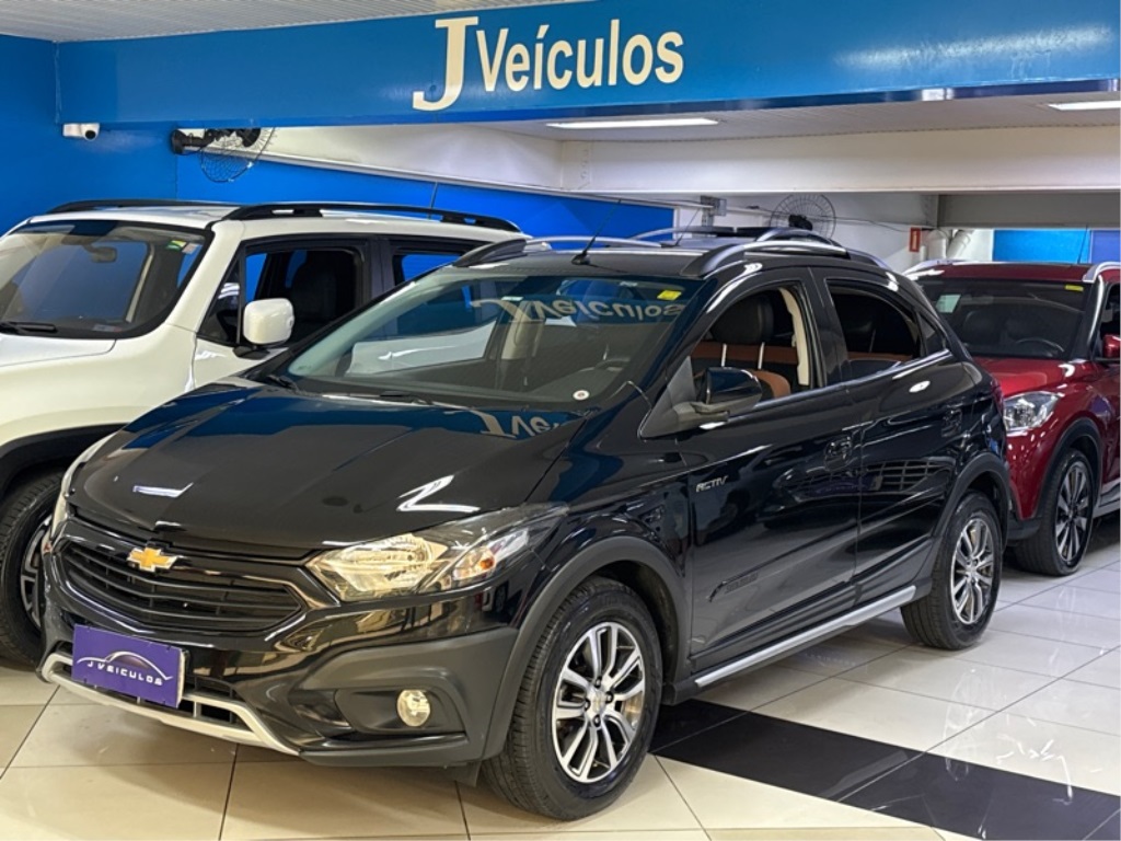 CHEVROLET ONIX 1.4 MPFI ACTIV 8V FLEX 4P AUTOMÁTICO