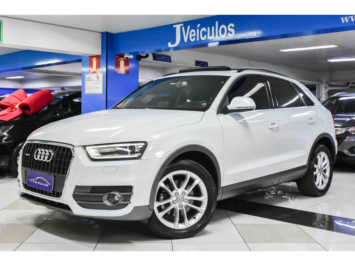AUDI Q3 2.0 TFSI AMBIENTE QUATTRO 4P GASOLINA S TRONIC