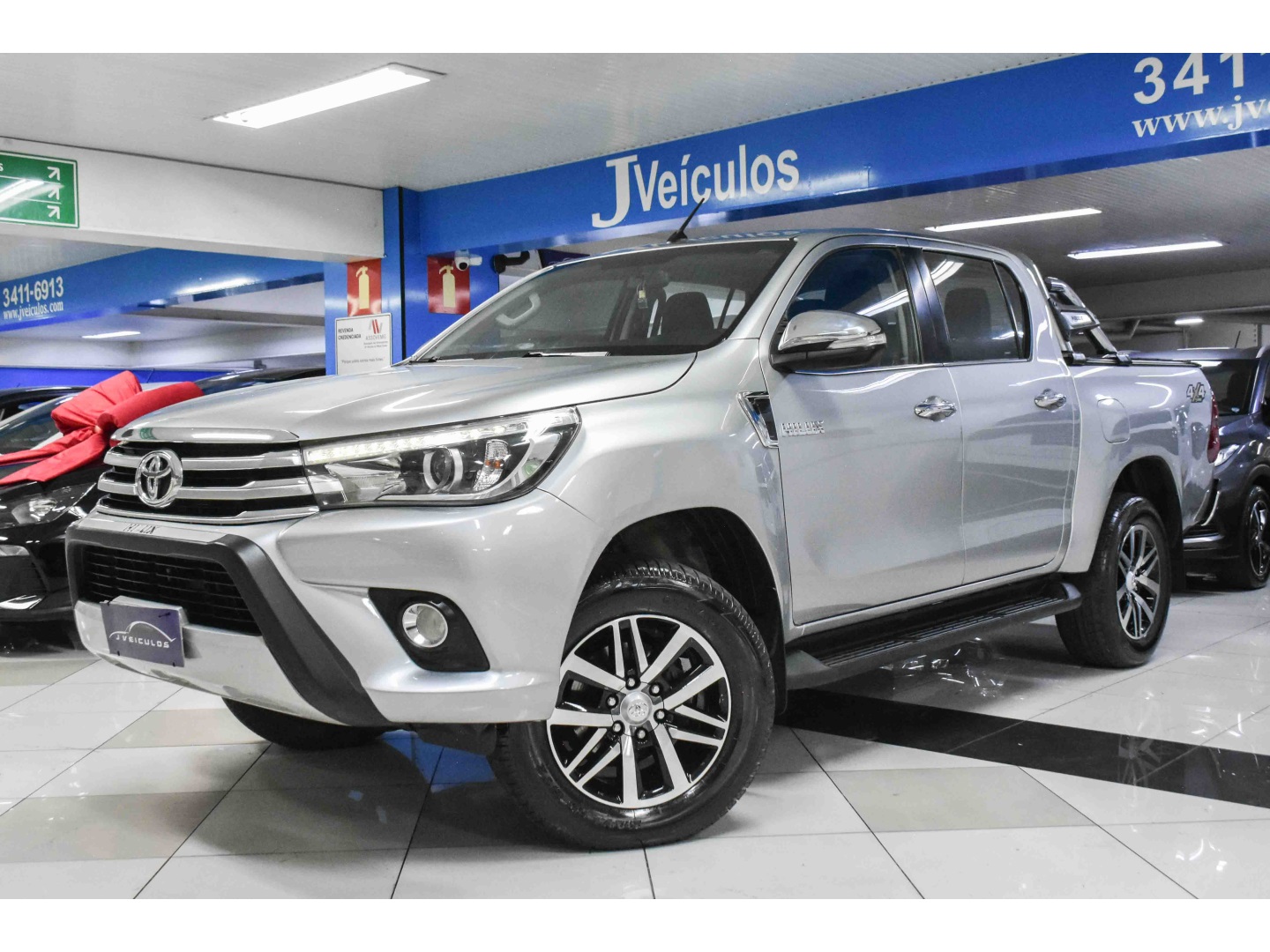 TOYOTA HILUX 2.8 SRX 4X4 CD 16V DIESEL 4P AUTOMÁTICO