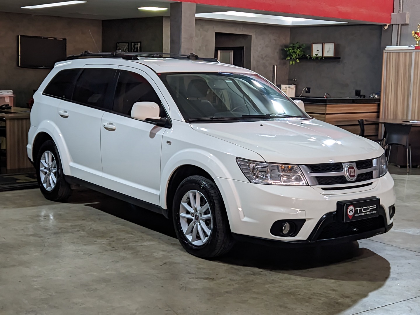 FIAT FREEMONT 2.4 EMOTION 16V GASOLINA 4P AUTOMÁTICO
