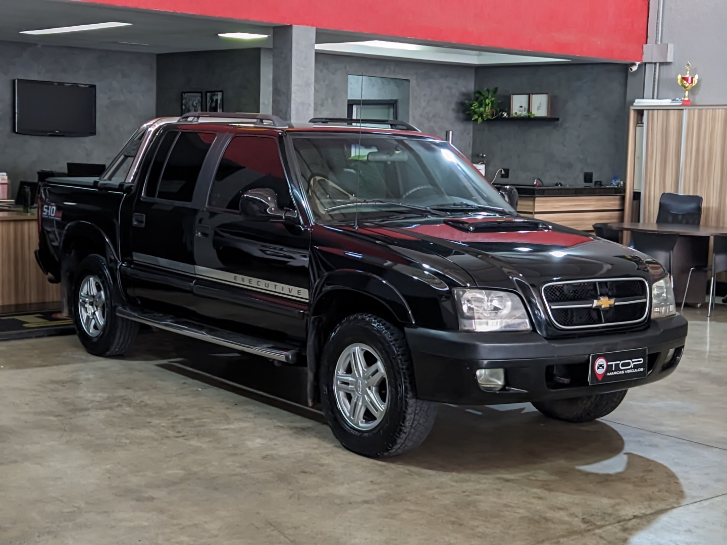 CHEVROLET S10 2.8 EXECUTIVE 4X4 CD 12V TURBO ELECTRONIC INTERCOOLER DIESEL 4P MANUAL