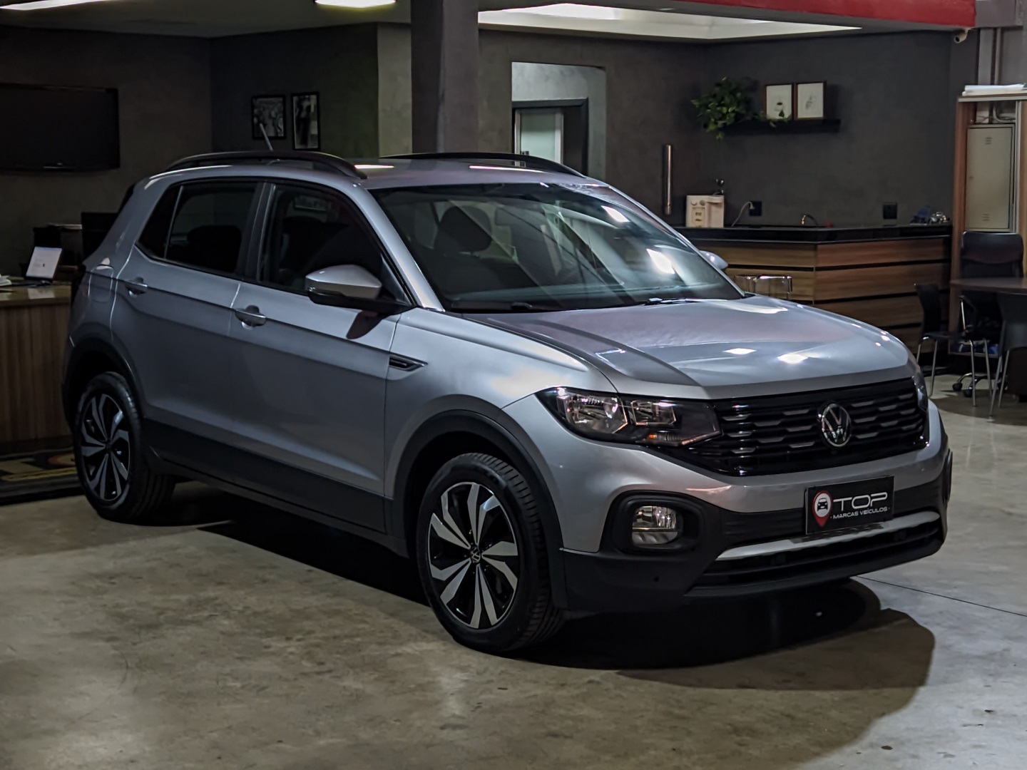 VOLKSWAGEN T-CROSS 1.0 200 TSI TOTAL FLEX COMFORTLINE AUTOMÁTICO