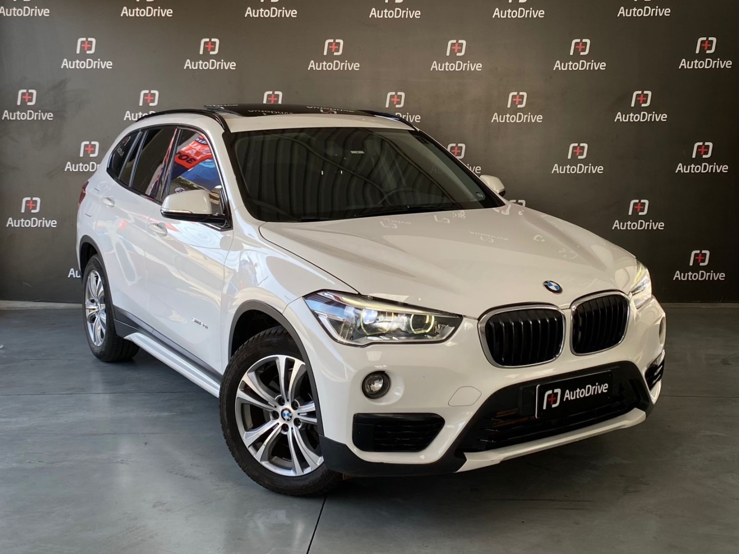 BMW X1 2.0 16V TURBO ACTIVEFLEX SDRIVE20I 4P AUTOMÁTICO