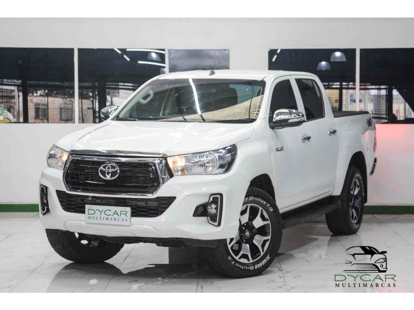 TOYOTA HILUX HILUX CD STD 2.8 16V TURBO DIE 4X4 4P C/AR
