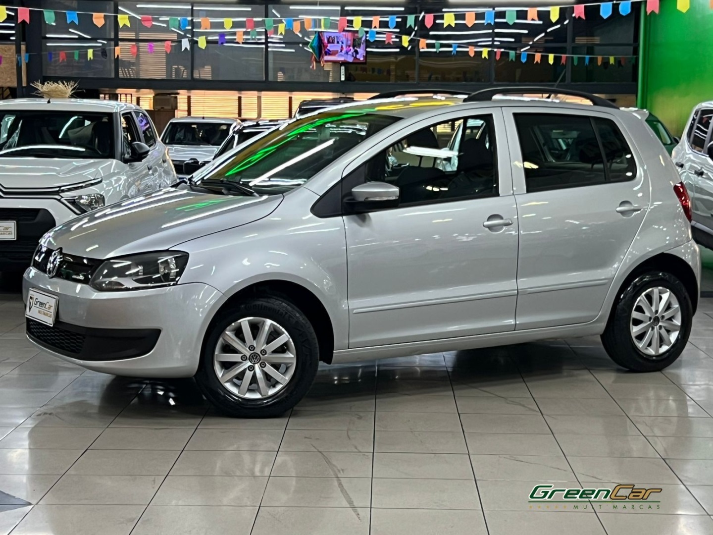VOLKSWAGEN FOX 1.6 MI BLUEMOTION 8V FLEX 4P MANUAL
