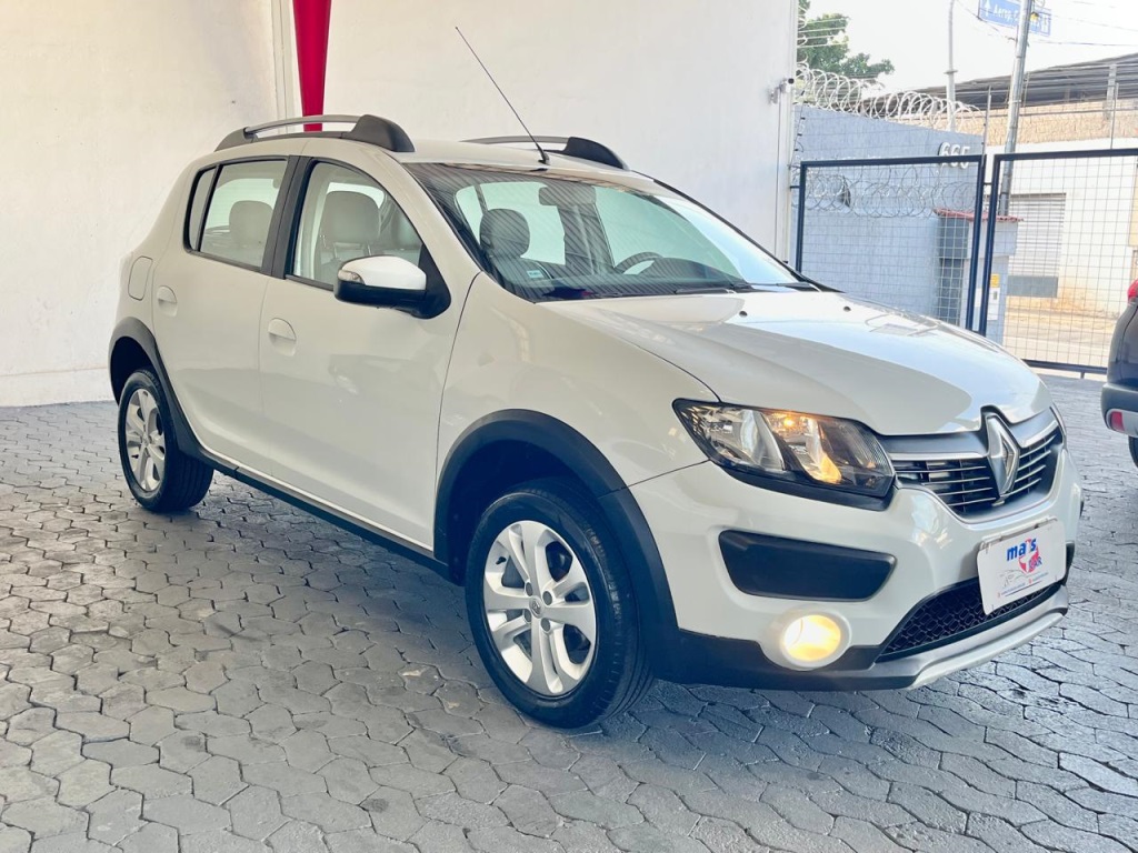 RENAULT SANDERO 1.6 STEPWAY 8V FLEX 4P MANUAL