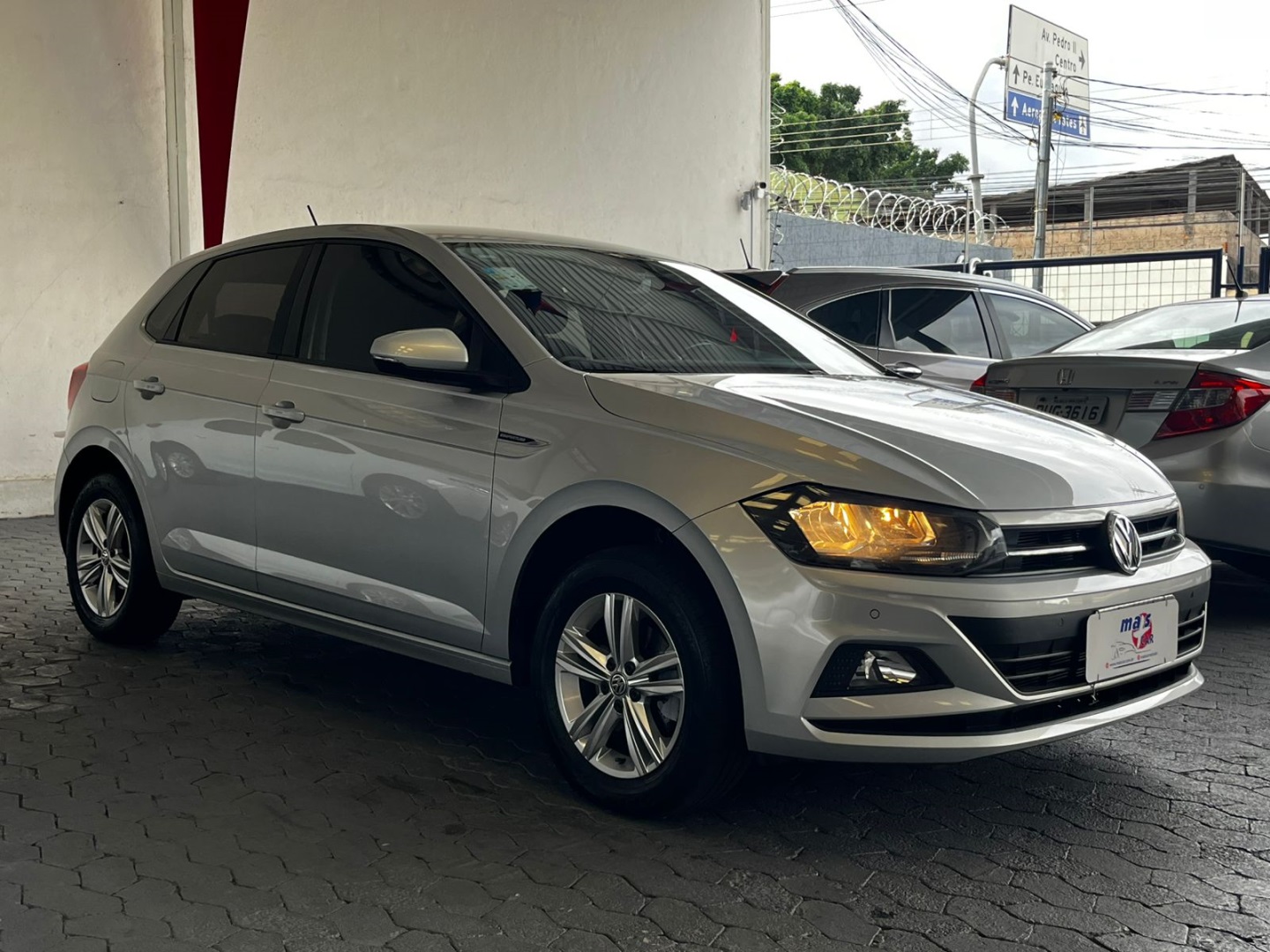 VOLKSWAGEN POLO 1.0 200 TSI COMFORTLINE AUTOMÁTICO
