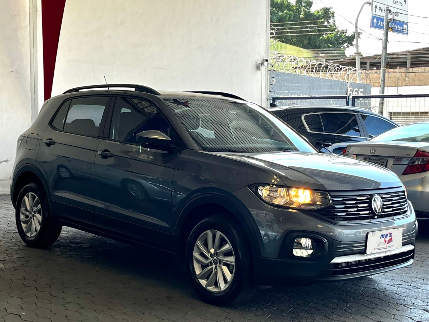 VOLKSWAGEN T-CROSS 1.0 200 TSI TOTAL FLEX AUTOMÁTICO